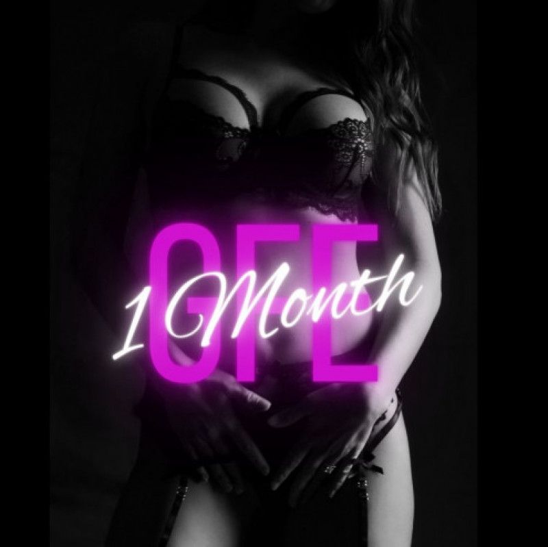 1 Month Girlfriend Experience