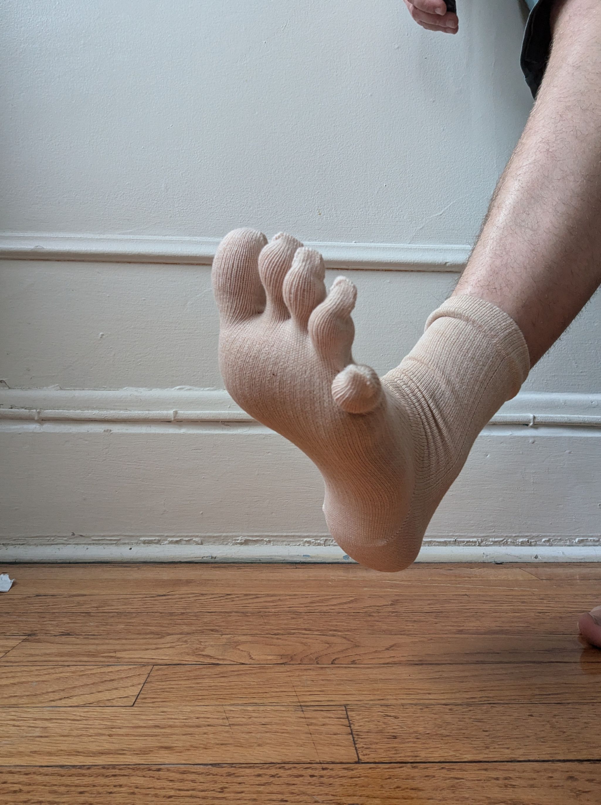 Beige Toe socks