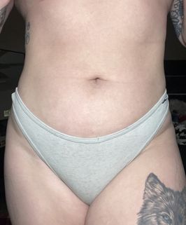 Grey thong