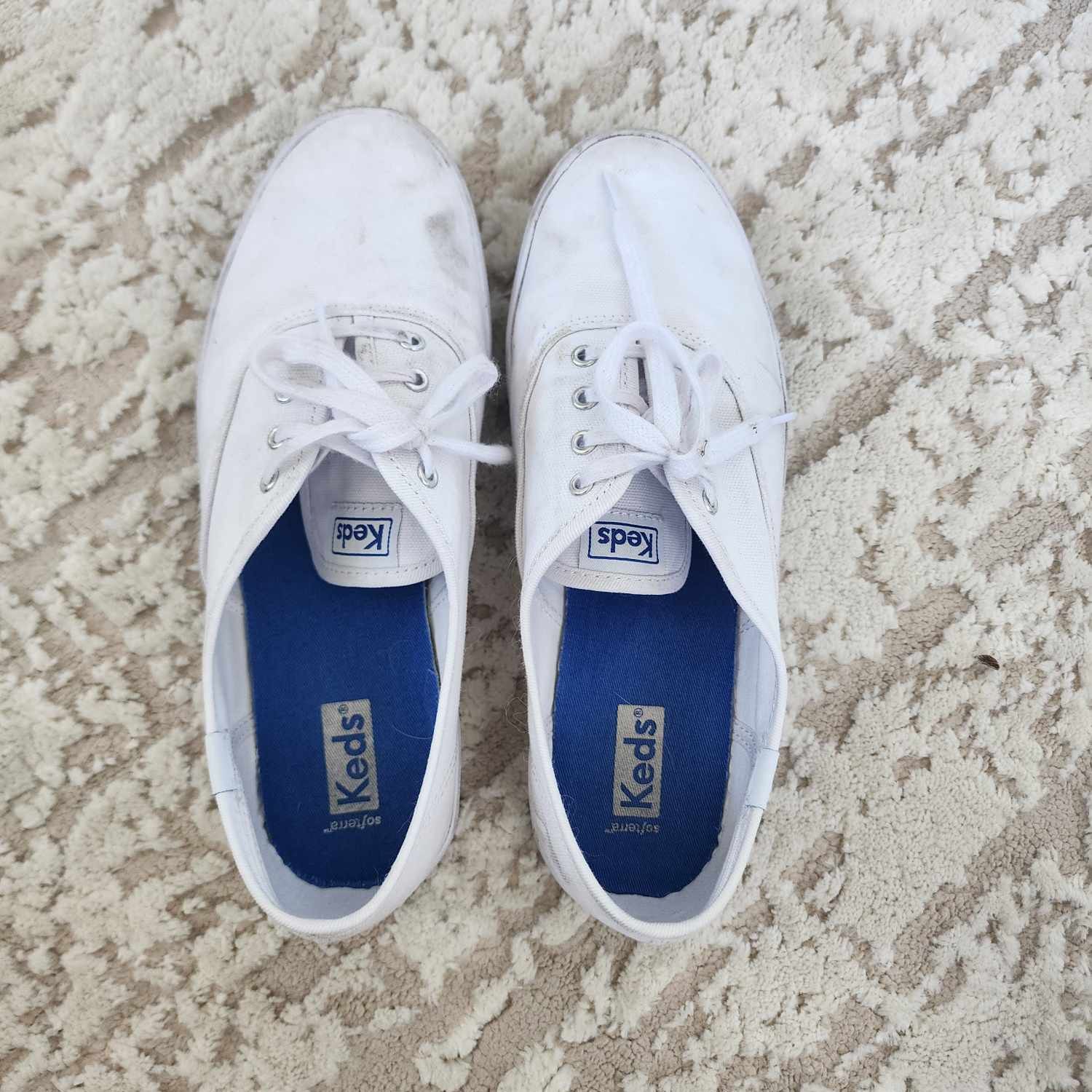 White Keds