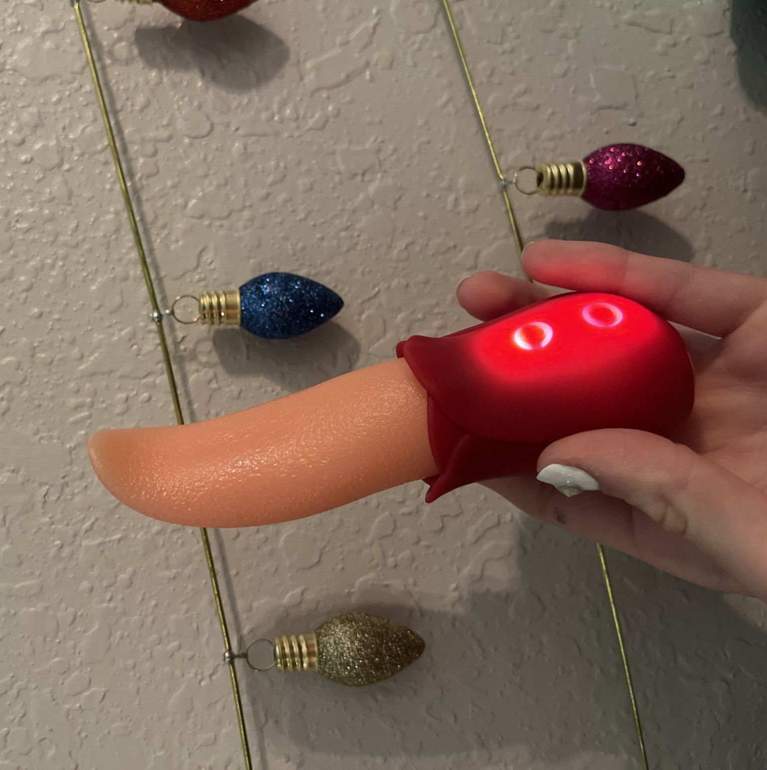 Tongue toy