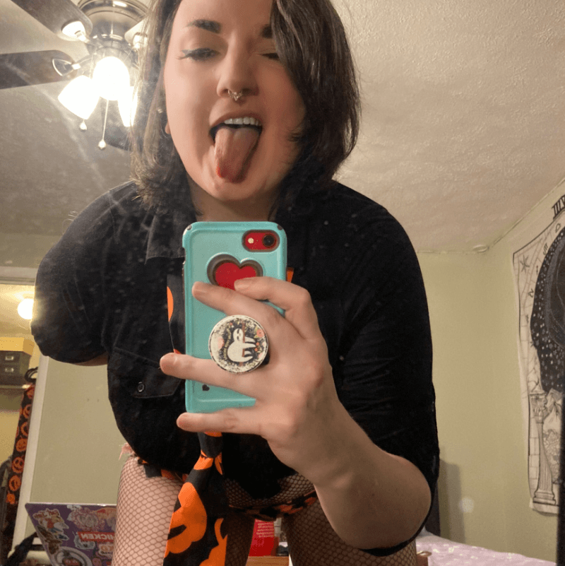 Slutty Pumpkin Two Photo Set