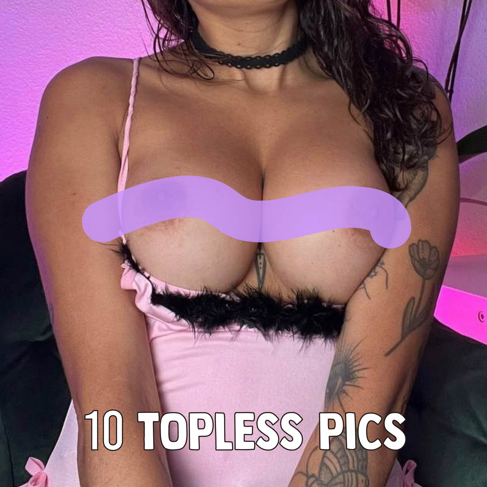 10 Topless Pics