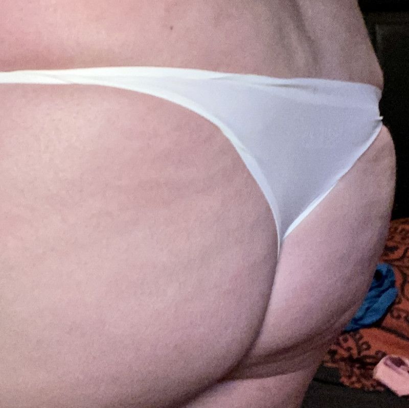 White Seamless Thong