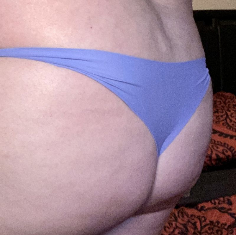 Lavender Seamless Thong