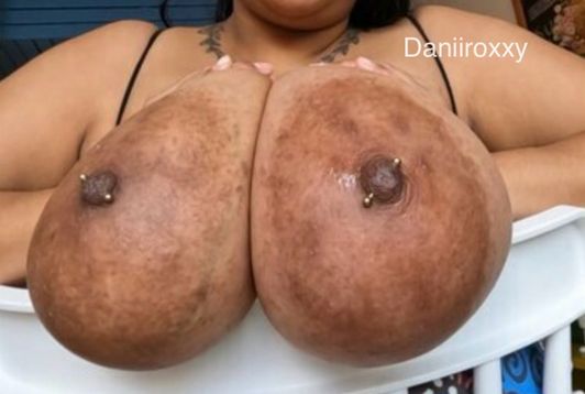 The real big areola 35 HD pics set