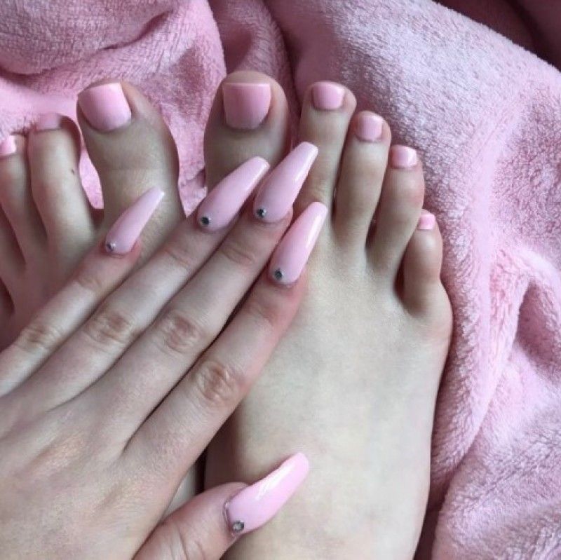 Treat me to a ManiPedi!