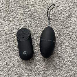 REMOTE VIBRATING EGG