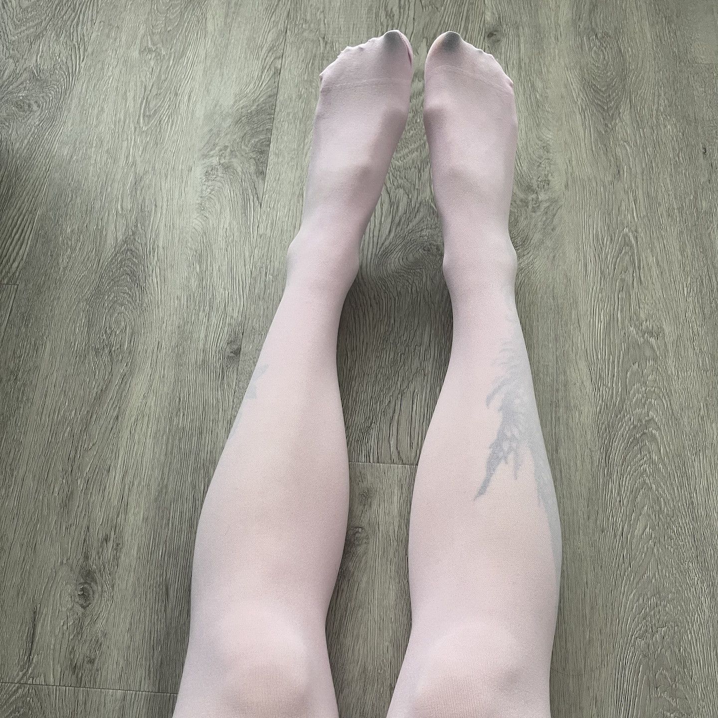 WORN LIGHTPINK STOCKINGS