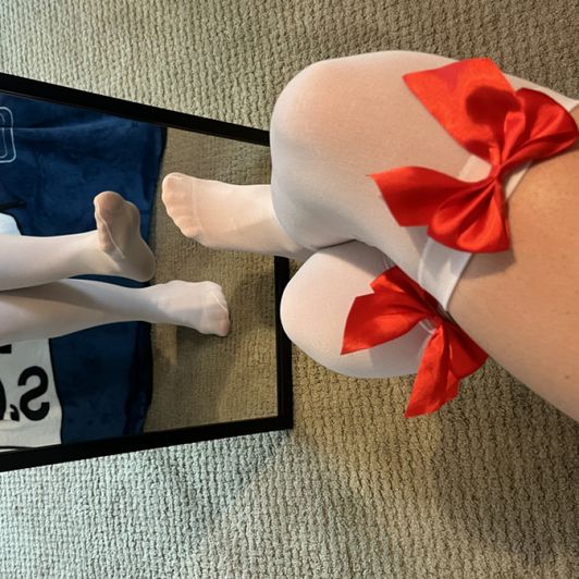 Adorable Red Bow Thigh High Stockings White Socks
