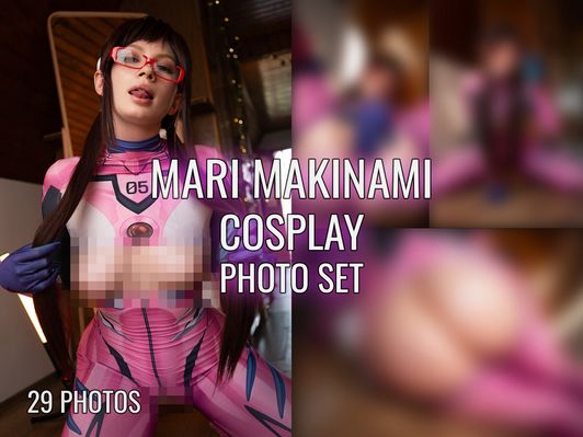 Mari Makinami cosplay