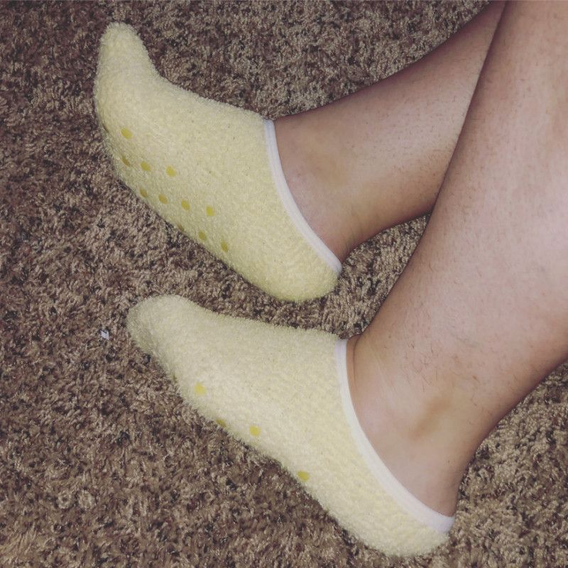 FUZZY Yellow Slipper Ankle Socks