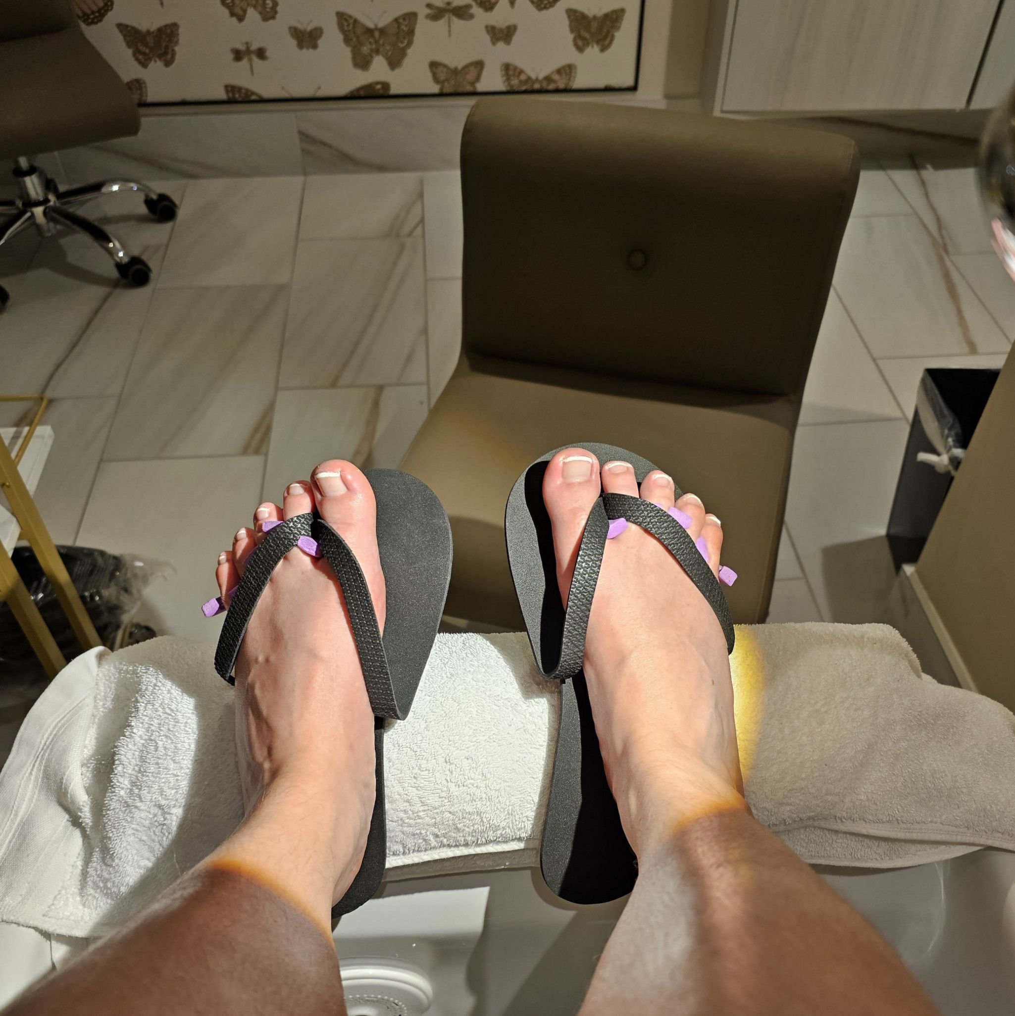 Spa Sandals With Toe Spreaders Included