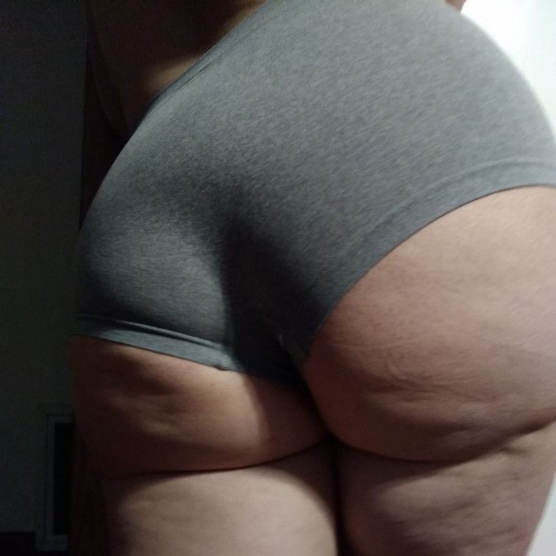 gray short panty