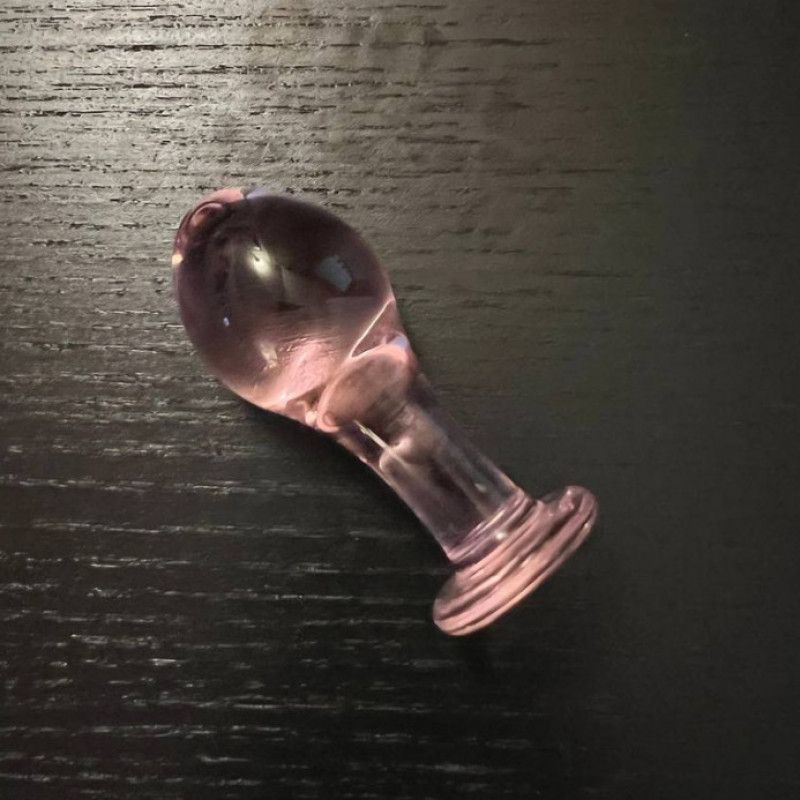 pink glass plug!