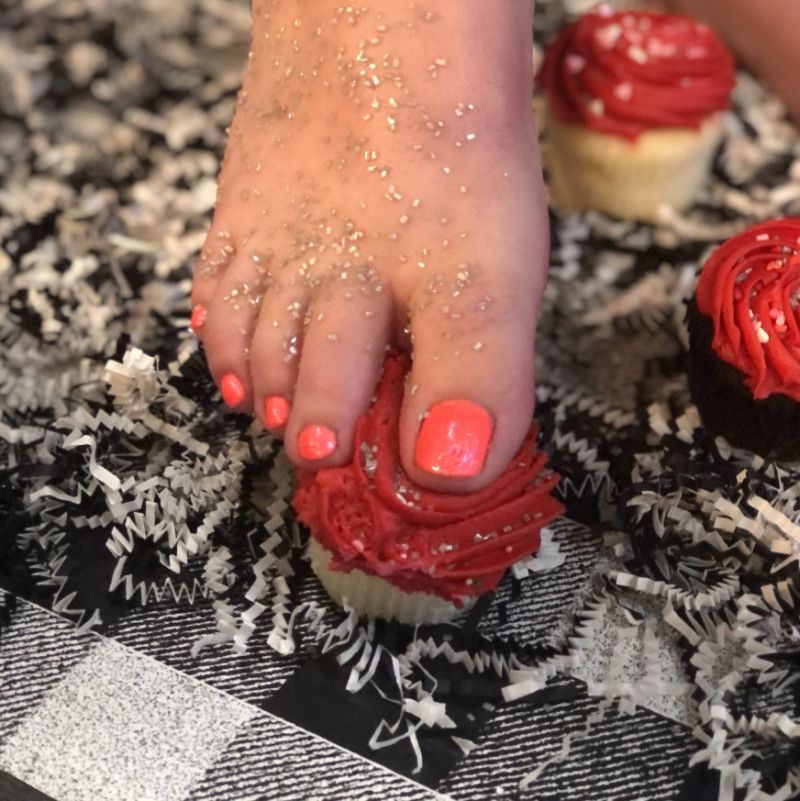 Cake squishing with my toes!