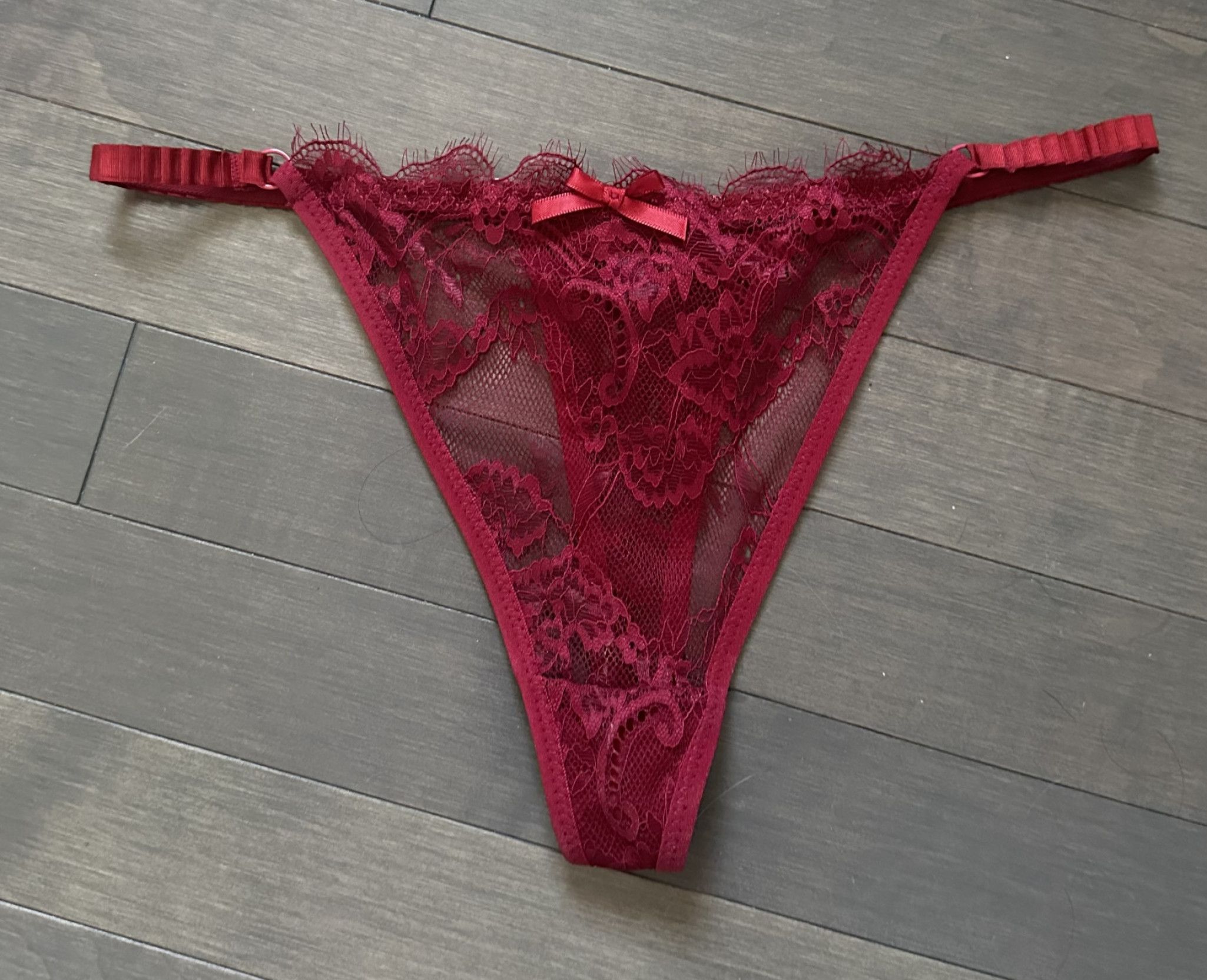 Red Lace Thong Bow