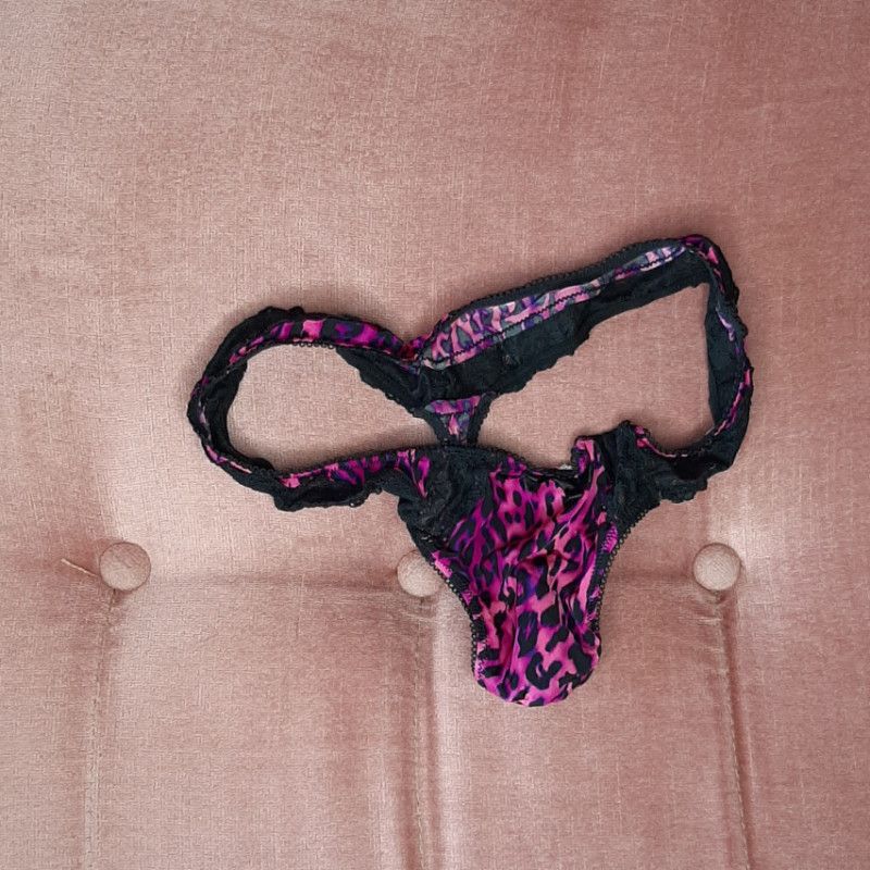 Pink cheetah thong