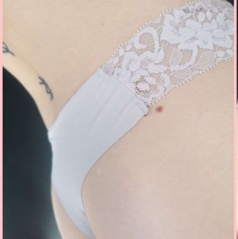 White seamless thong