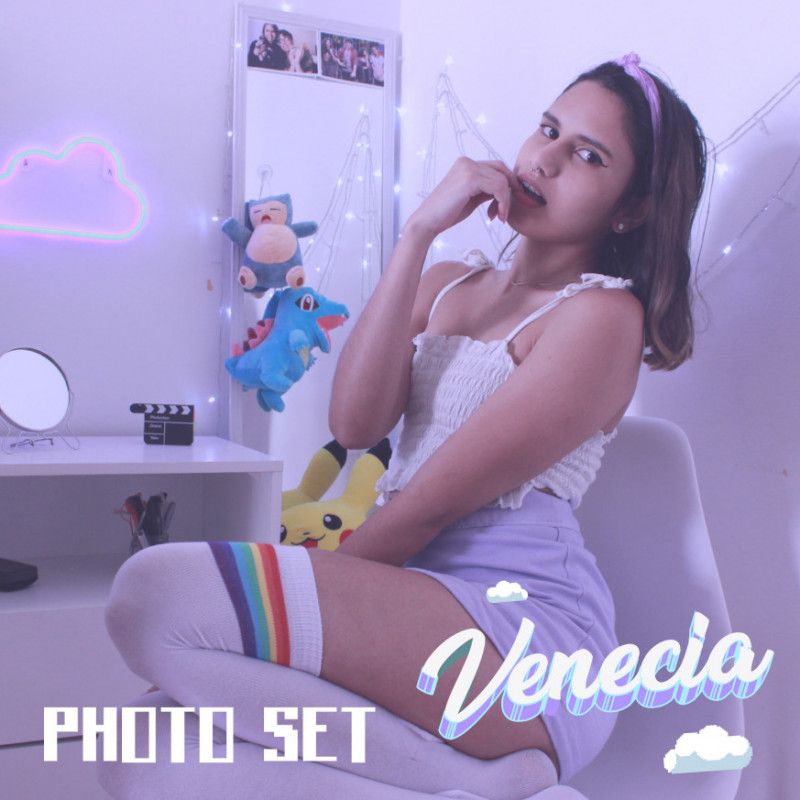 Teenage Dream Photo Set