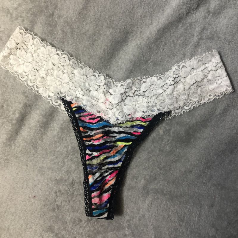 VS LACE THONG