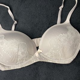 Large Victorias Secret bra grey