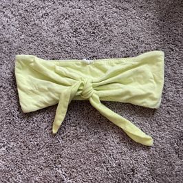 Yellow green strapless bra