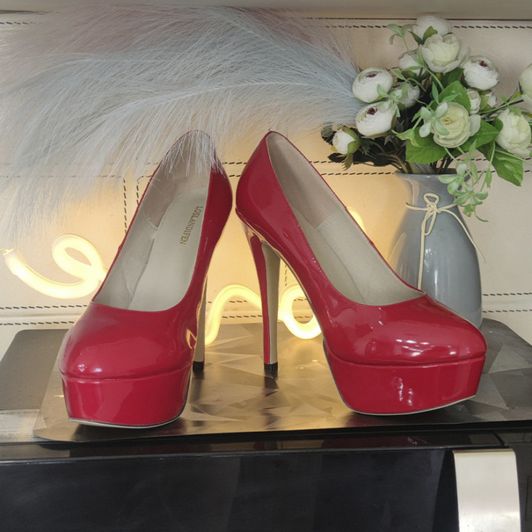 Red hight heels