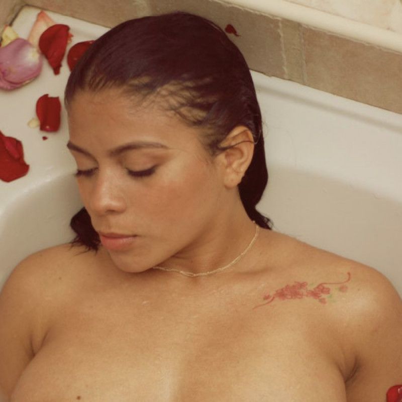 sexy photos in the bathtub