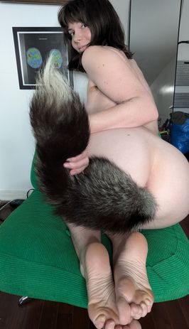 44 Hairy Ass Fox Tail Butt Plug Photos