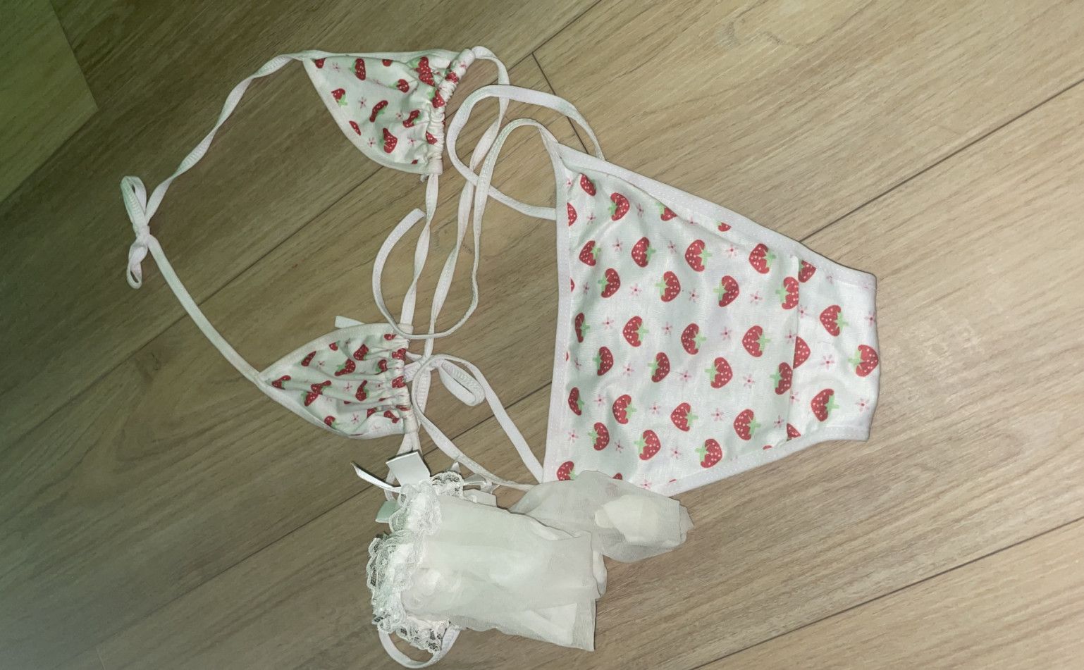 Strawberry three piece set