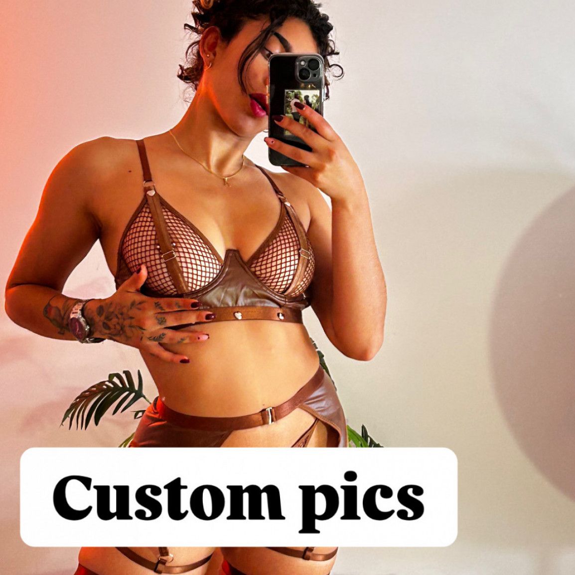 5 custom pics