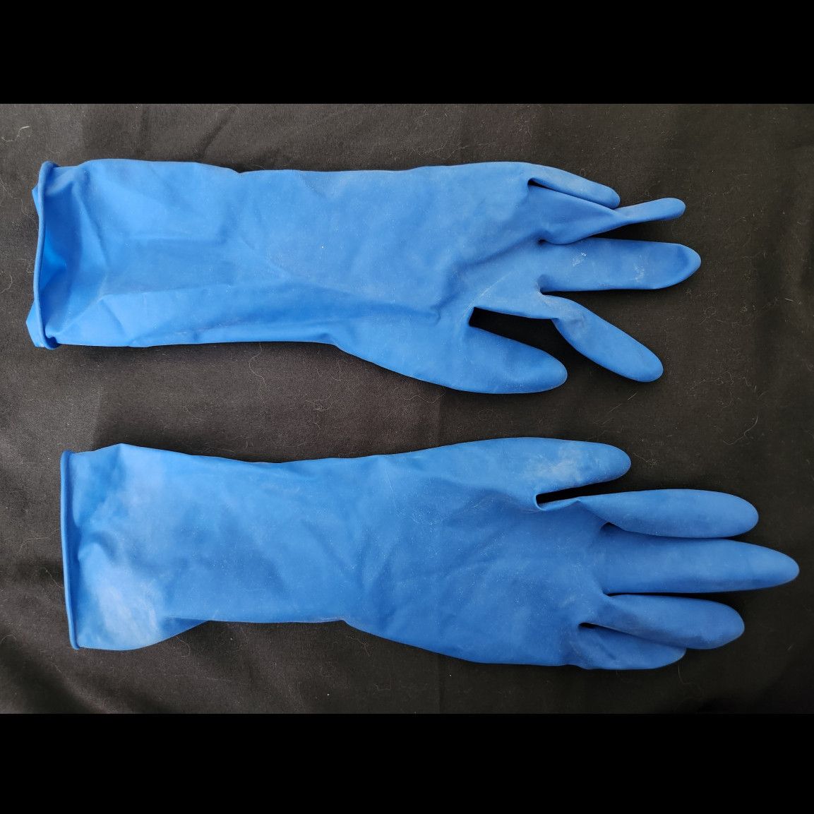 Thick blue latex gloves size small