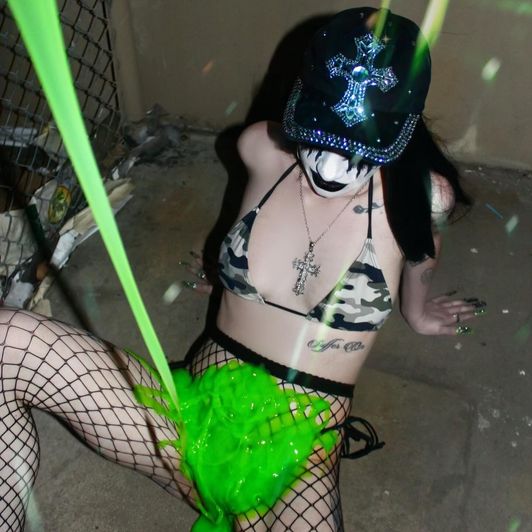 Goth Girl Public Slime Photoset