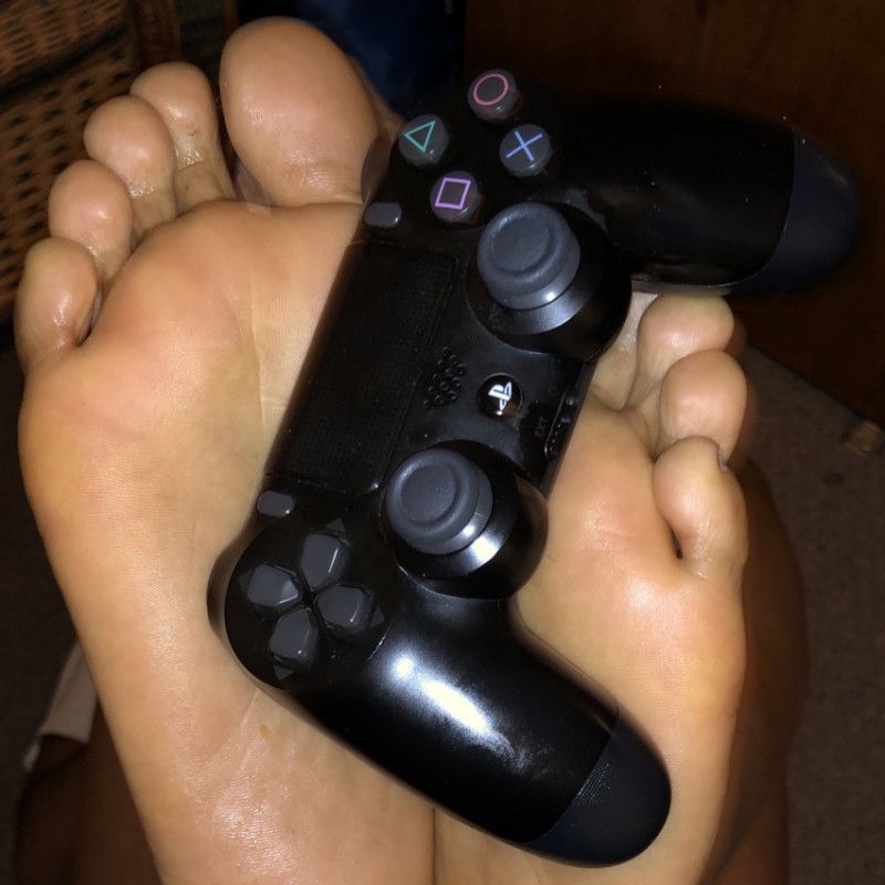 Gamergirl Feet