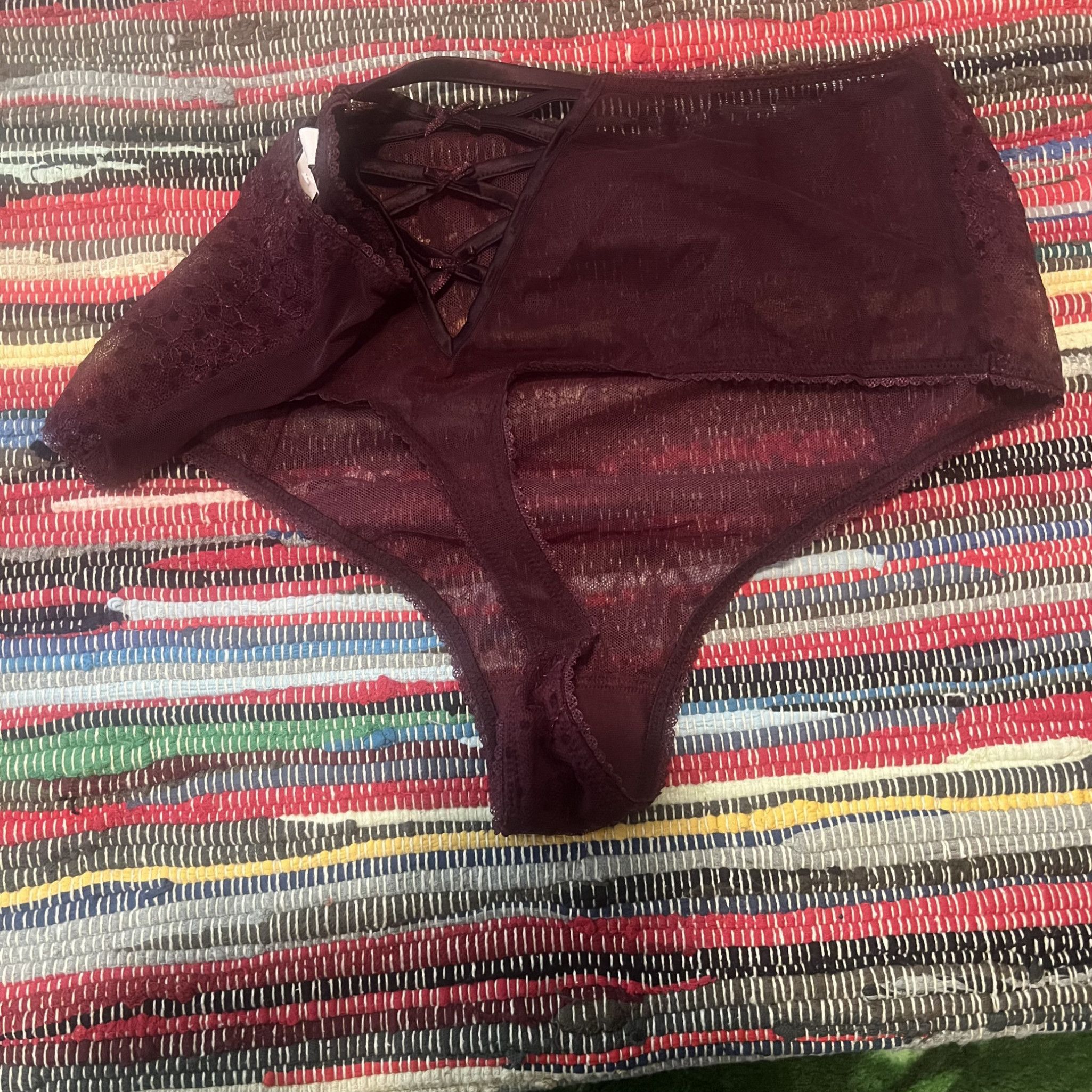 MAROON LACE PANTY WITH RIBBON