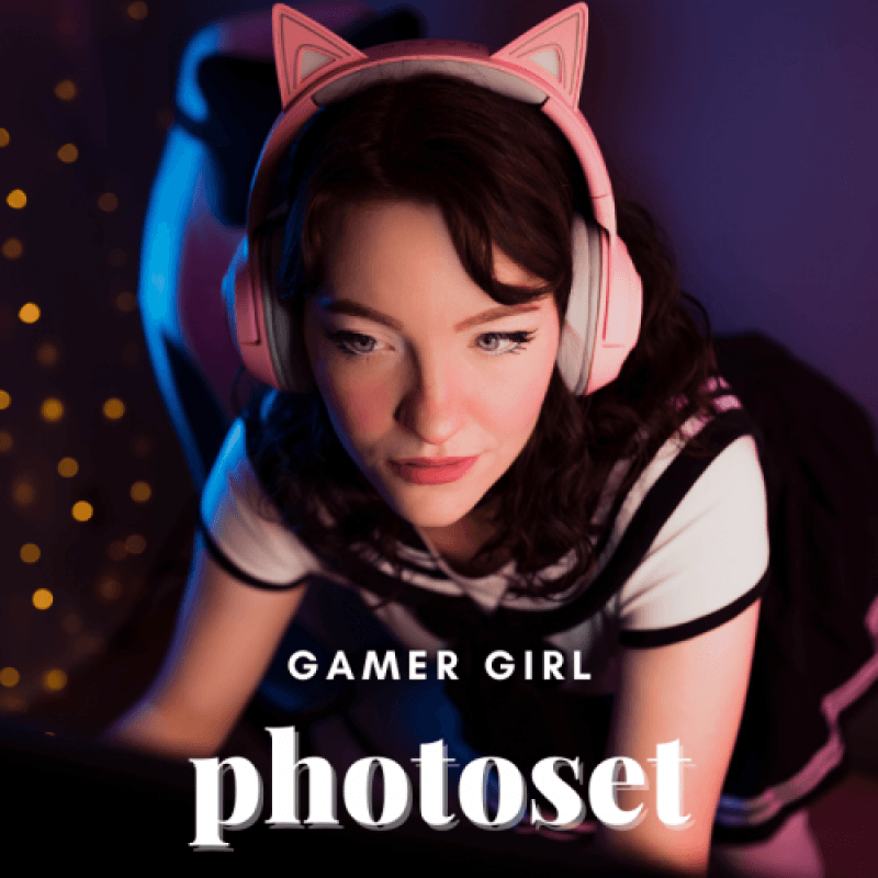 Gamer Girl Photoset