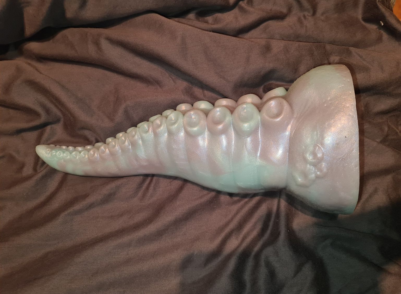 Bad dragon fantasy toy