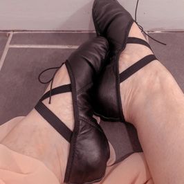 Ballet Soft Shoes and Feet Pic Set