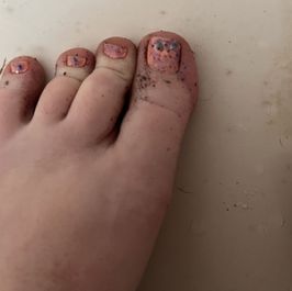 Dirty little piggies