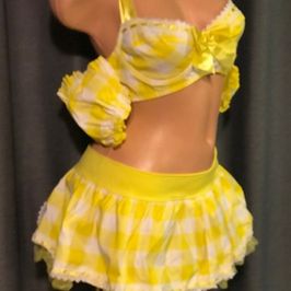 gift me: yellow gingham costume