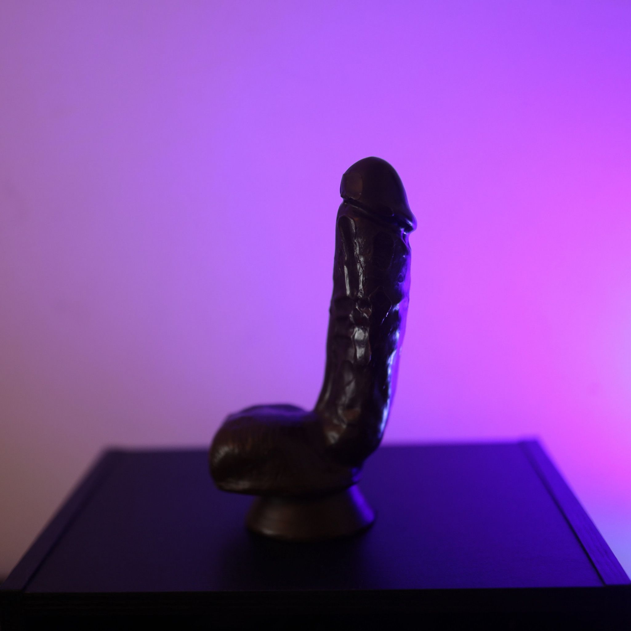 Suction cup dildo with balls