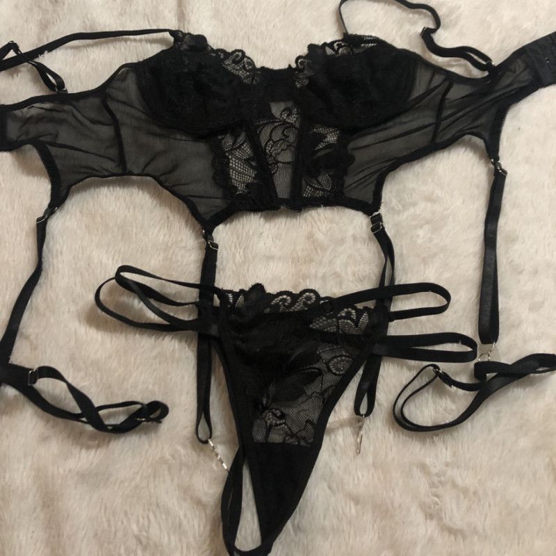 Black lacey set