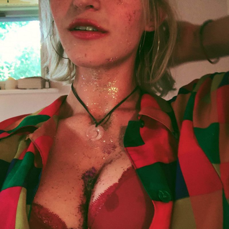 glitter tits