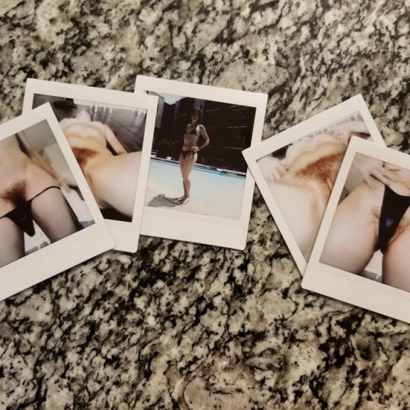 Liberal MOM Hairy Pussy Polaroids