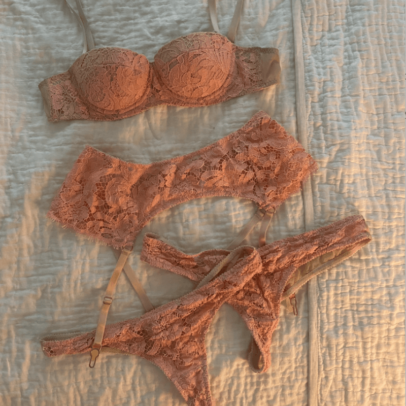 All lace pink Freolic luxury lingerie