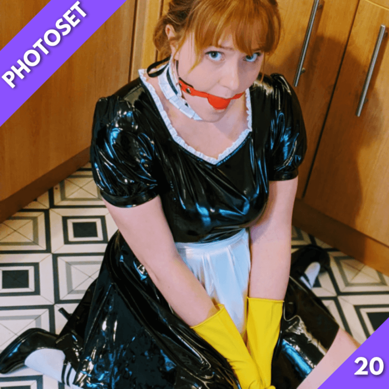 Photoset: Slutty Latex Maid