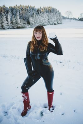 Photoset: Winter Wonderland in Latex