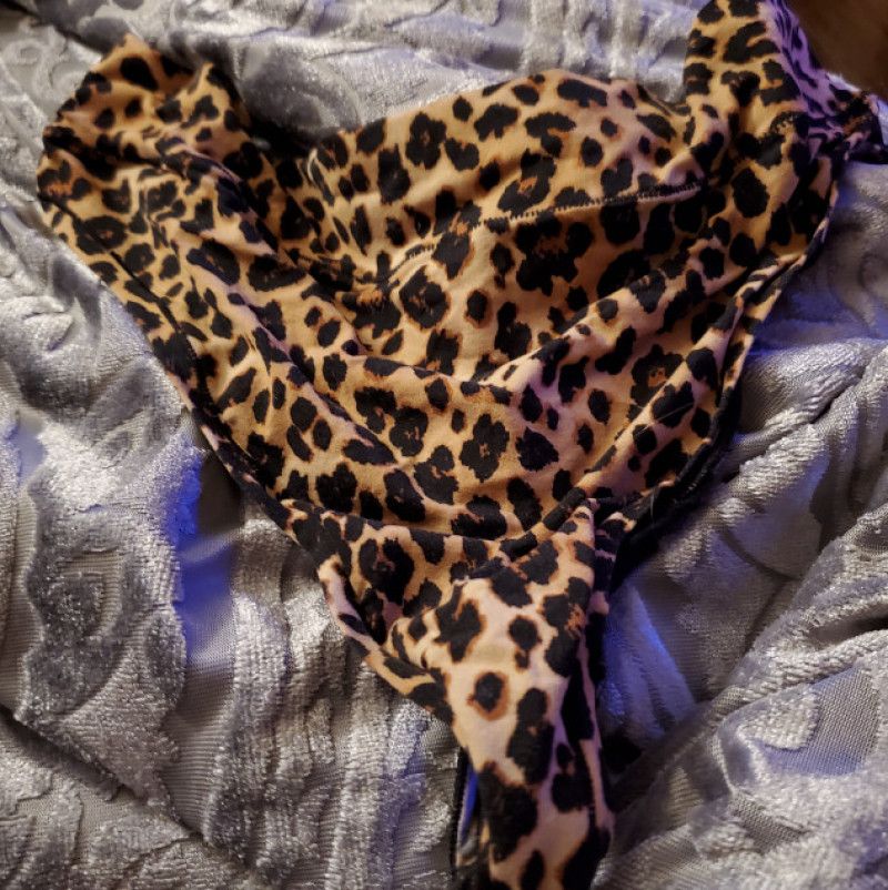 Leopard print thong