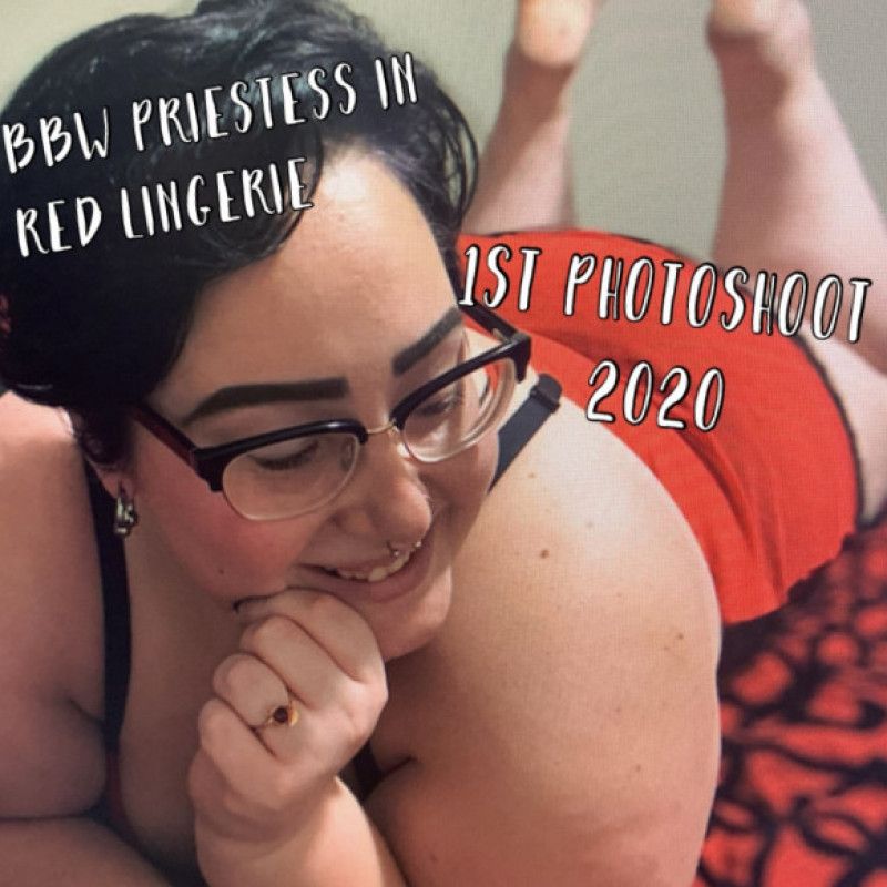 BBW in Red Lingerie Photoset 2020